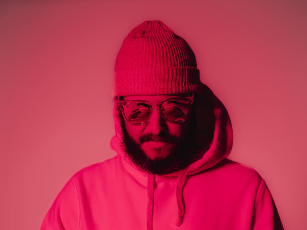 On his long-awaited new chapter, <em>SABLE, fABLE</em>, Bon Iver revels in fresh comforts in subtle, surprising ways, without sacrificing the ache that animated his early work.