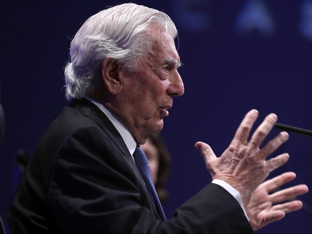 Mario Vargas Llosa speaks at a news conference and presentation of his new book <em>Tiempos recios</em> (<em>Harsh Times</em>) in Madrid, Spain, in 2019.