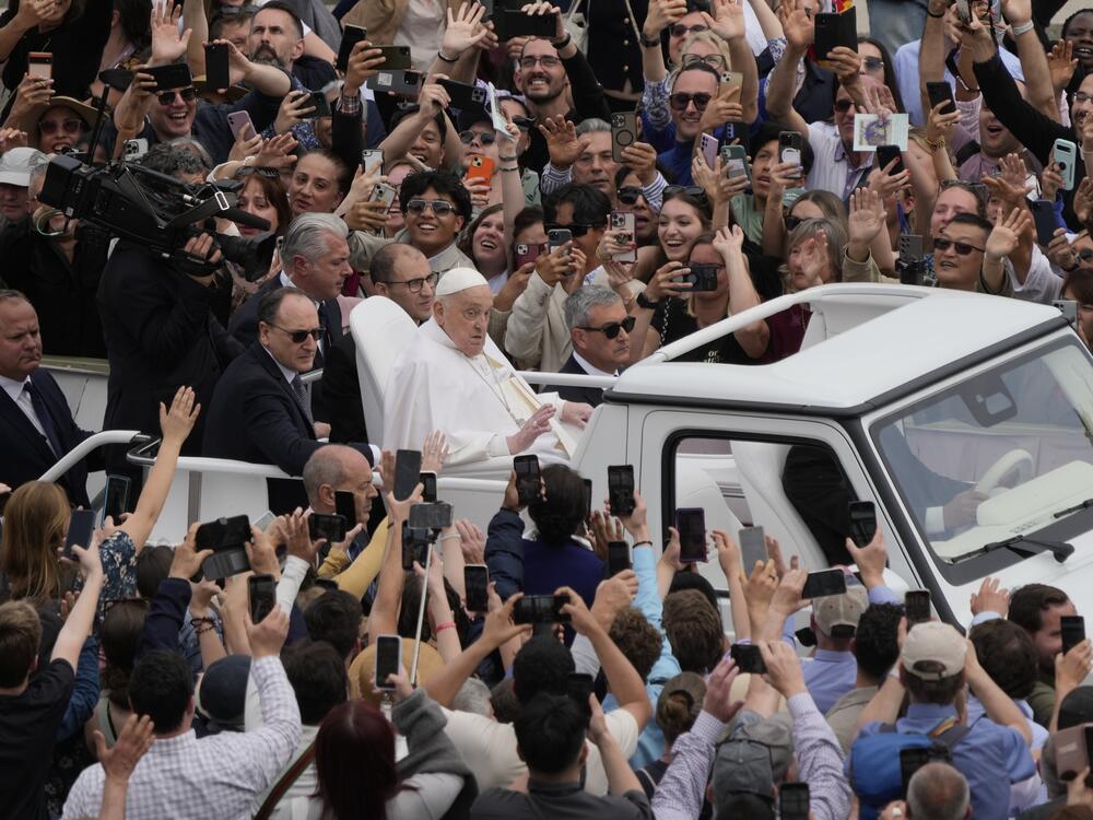 Pope Francis tours St. Peter's Square in his popemobile after bestowing the Urbi et Orbi (Latin for to the city and to the world) blessing at the end of the Easter mass presided over by Cardinal Angelo Comastri in St. Peter's Square at the Vatican Sunday, April 20, 2025.