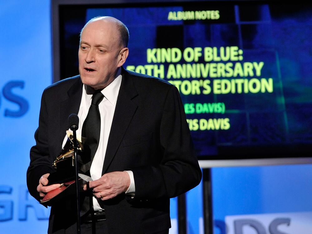 Francis Davis accepts the Grammy award for best album notes for his work on Miles Davis' <em>Kind Of Blue: 50th Anniversary Collector's Edition</em> in 2009.