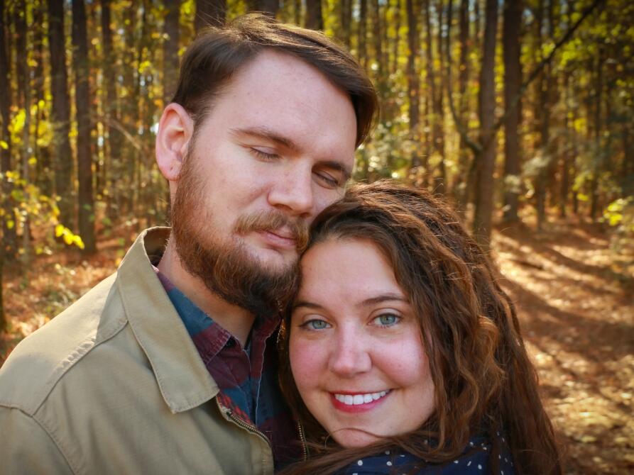 Alexis Agnew (right) and her husband, Zach Agnew.
