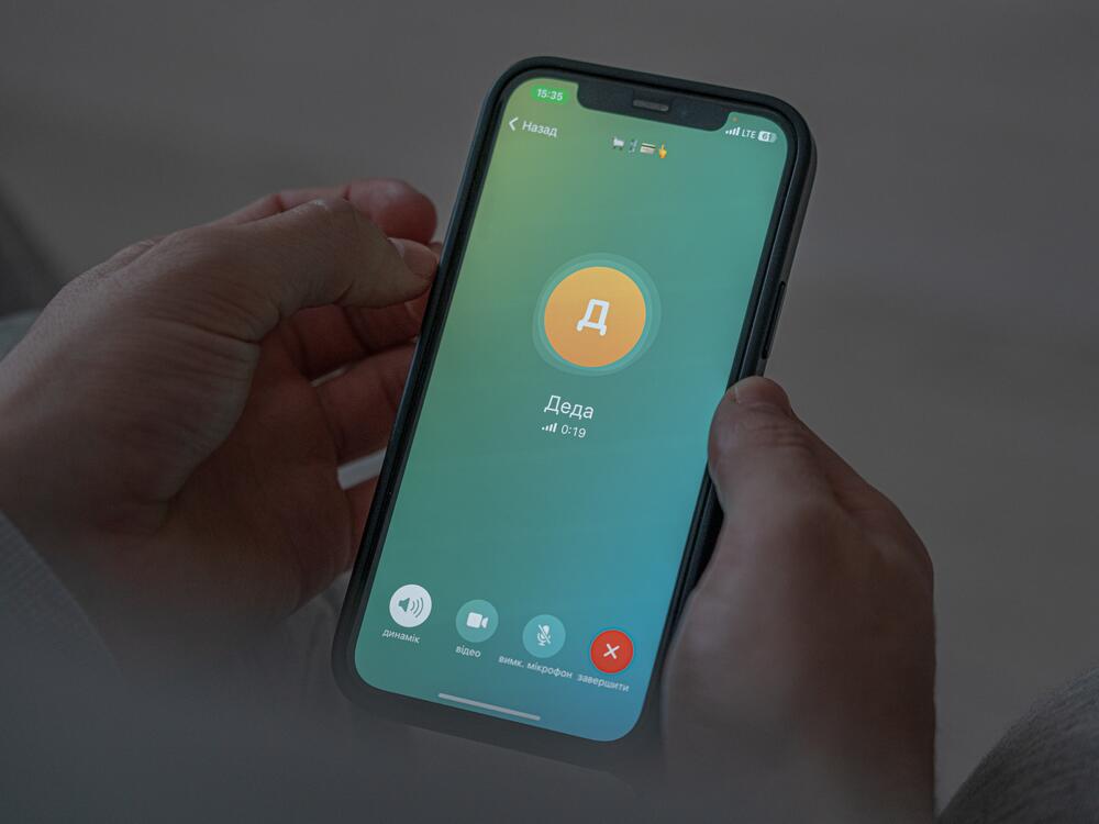 Sergey Vasylko gets an incoming call from his grandfather, who's still in an occupied territory.