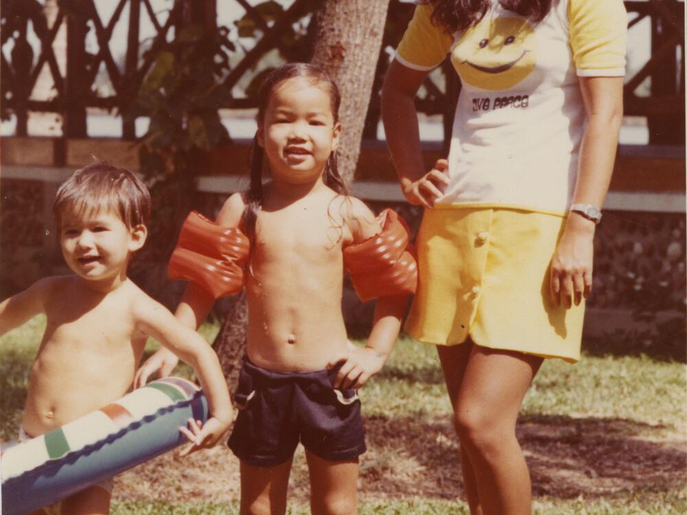 Philippa Hughes with her mother and brother.