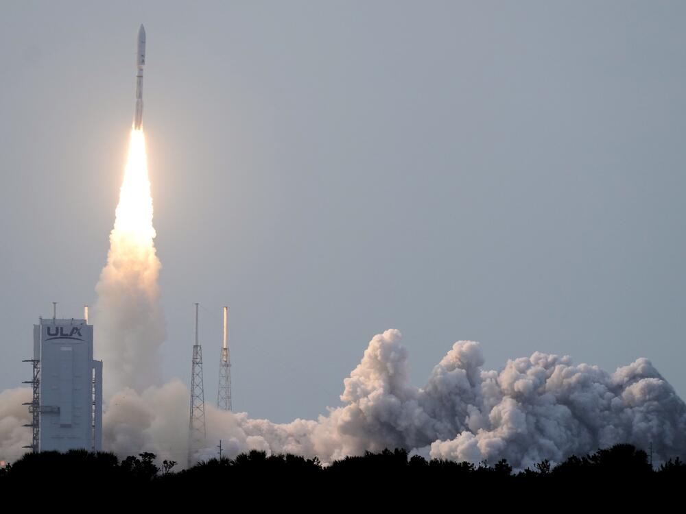 A United Launch Alliance Atlas V rocket with a payload of 27 of Amazon's Project Kuiper internet satellites lifts off from Launch Complex 41 at the Cape Canaveral Space Force Station on Monday.