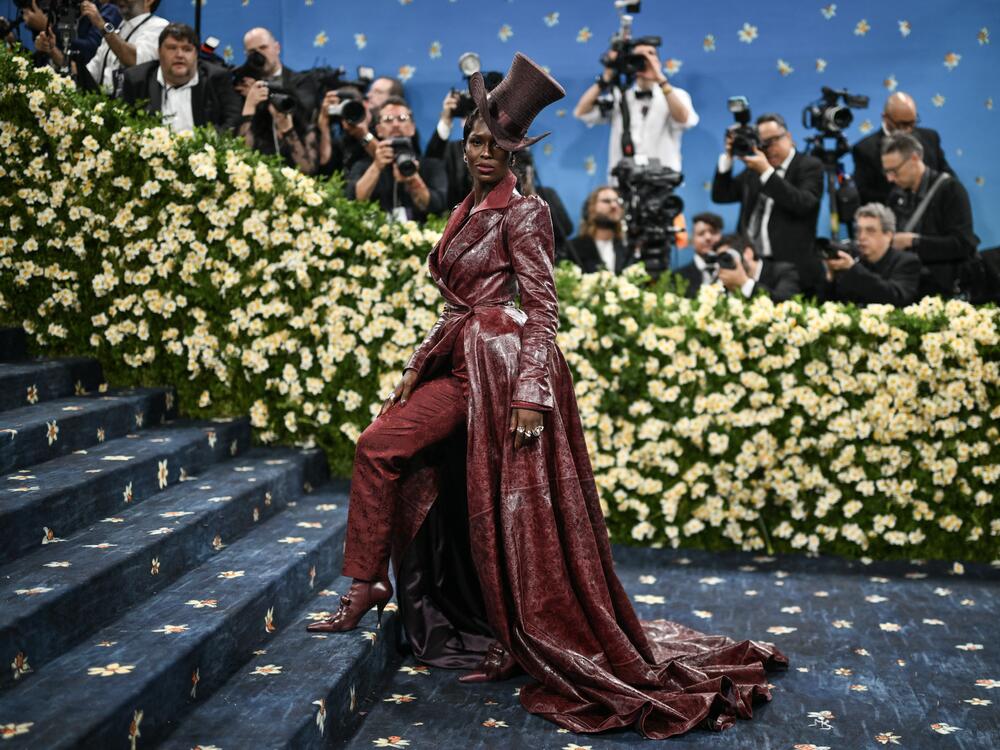 Jodie Turner-Smith arrives at the 2025 Met Gala.