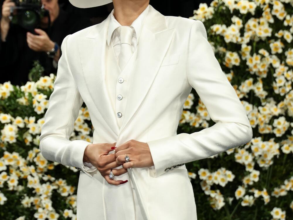 Zendaya attends the 2025 Met Gala.