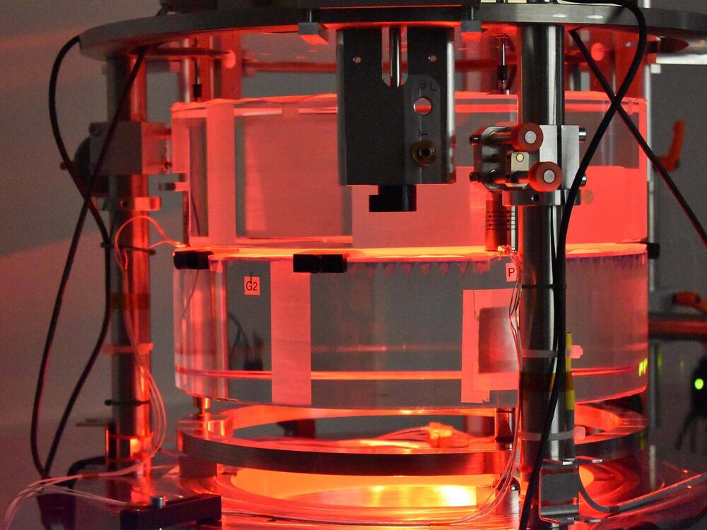 The Visible Tunable Filter's (VTF) etalon, pictured here, consists of two reflecting plates, employed for measuring small differences in the flux of light for different wavelengths using the interference it produces.