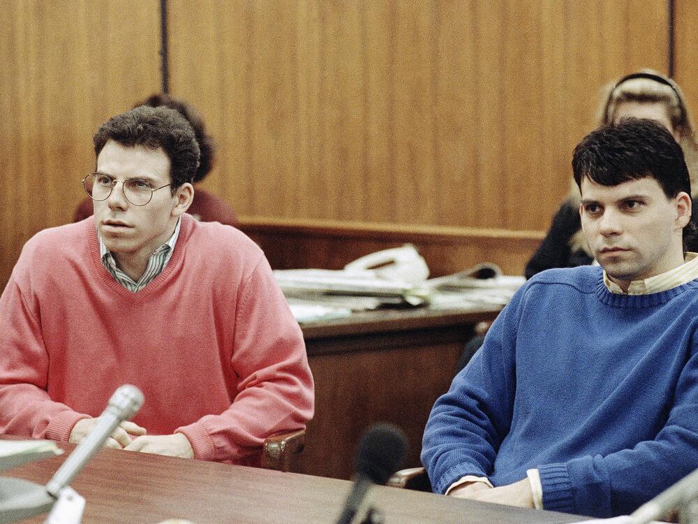 Erik Menendez, left, and his brother, Lyle, sit in a Beverly Hills courtroom in 1992.