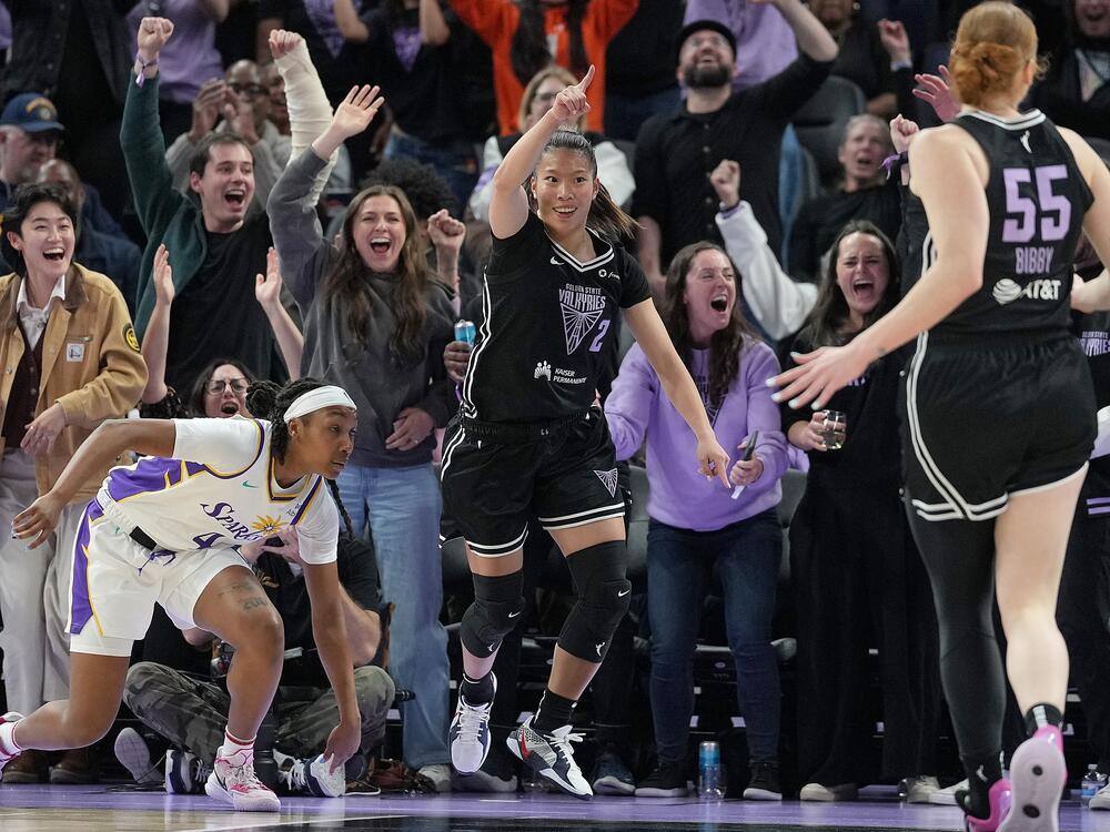 More than 17,000 fans came to see the first preseason game for the Golden State Valkyries, the WNBA's first expansion team since 2008.