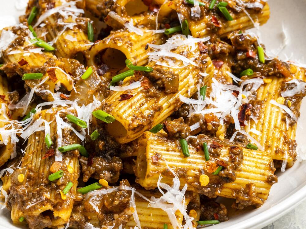 This rigatoni with mushroom Bolognese looks meaty but it's not.