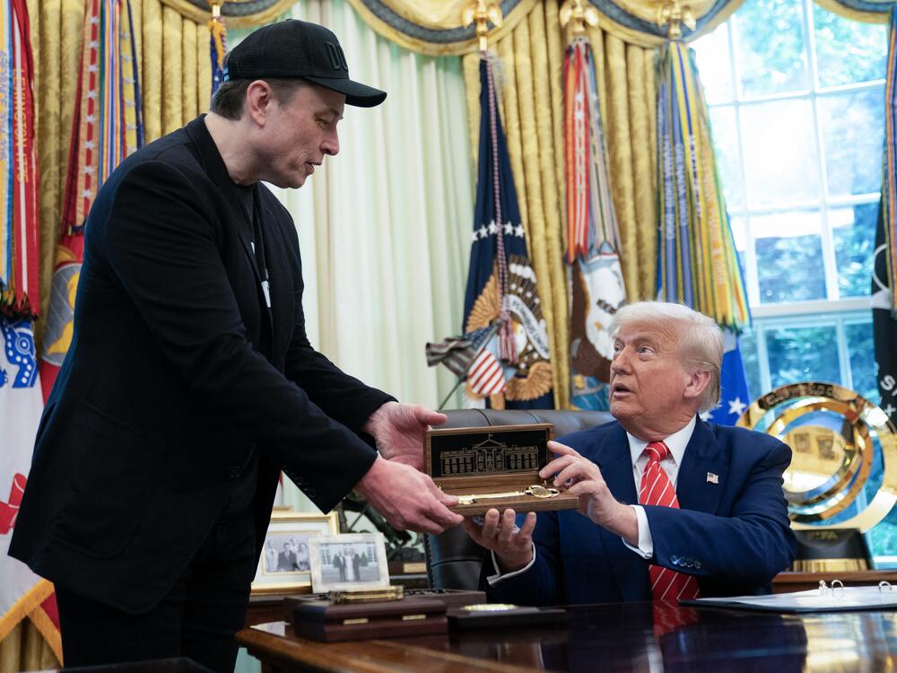 Trump presents a 