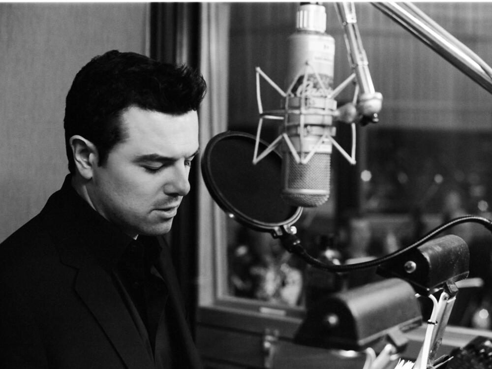 In his latest album, <em>Lush Life</em>, Seth MacFarlane records  arrangements of songs originally written for the late Frank Sinatra.
