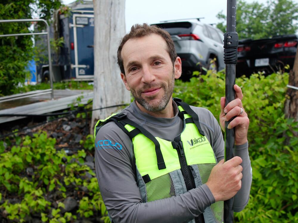 Rubinstein before beginning the second leg of his trip, on the Richelieu River, southeast of Montreal, on June 24, 2023.