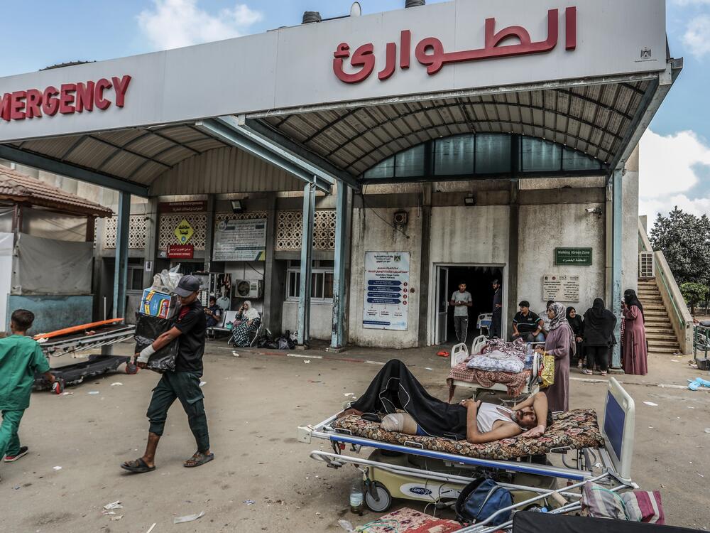 Patients are being evacuated from the European Hospital in Khan Younis to be transferred to Nasser Hospital, two of the few health centers operating in the Gaza Strip, on July 2, 2024.