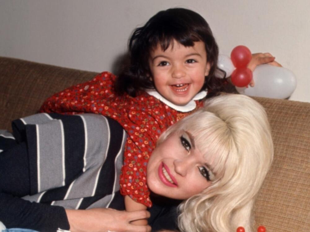 Mariska Hargitay has only the vaguest memories of her mother, Jayne Mansfield, who died in a 1967 car crash when Hargitay was 3.