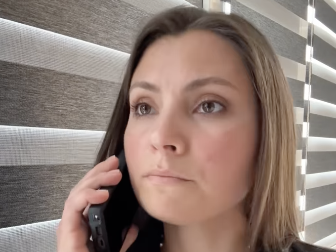 Ukrainian actress Antonina Khyzhniak made a video in response to seeing stock footage of herself used in a White House video. She acts out an imaginary negotiation between herself and President Trump.