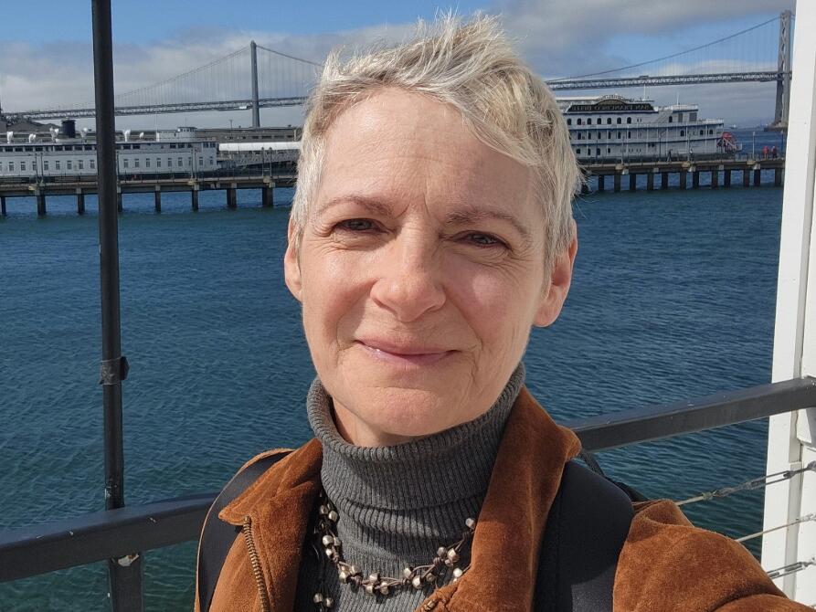 Maureen Futtner remembers a brief, meaningful conversation with a stranger during rush hour.