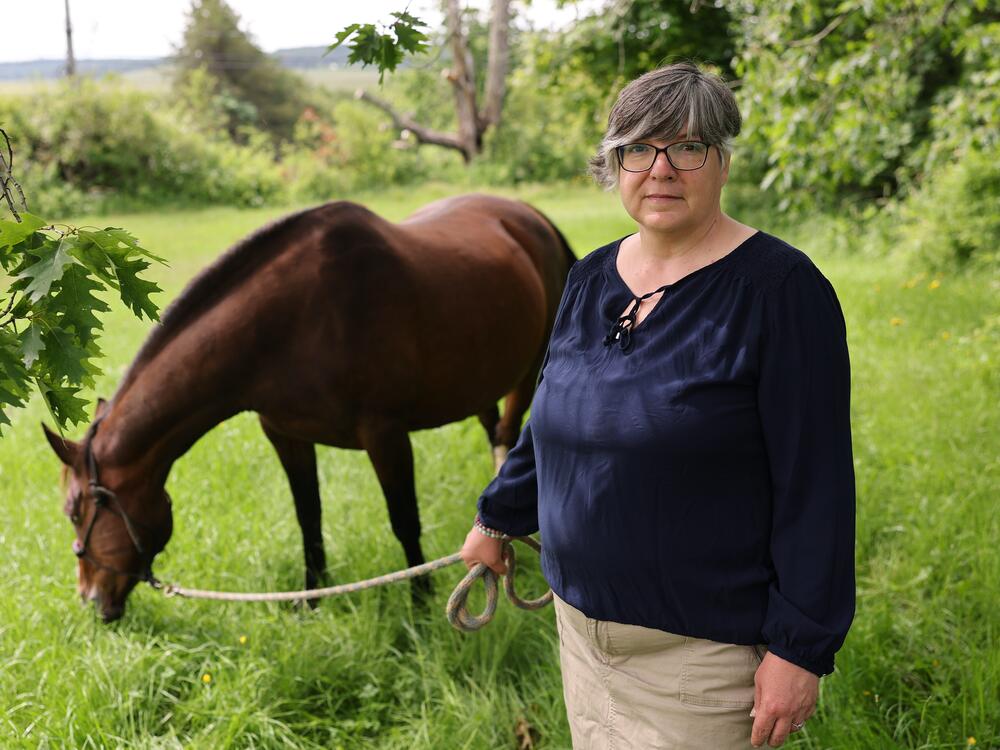 Phillipa Munari suffered nerve pain and exhaustion after she stopped taking antidepressants. She struggled to train her horse, Bella, and 