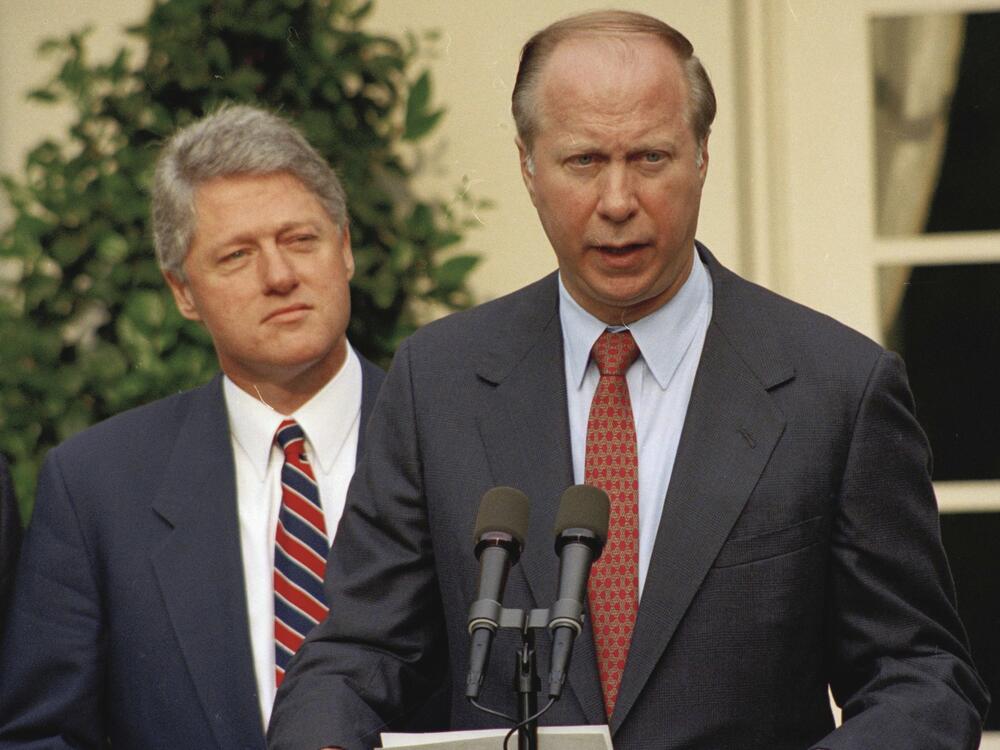 President Clinton listens to David Gergen during a Rose Garden news conference Saturday, May 29, 1993.
