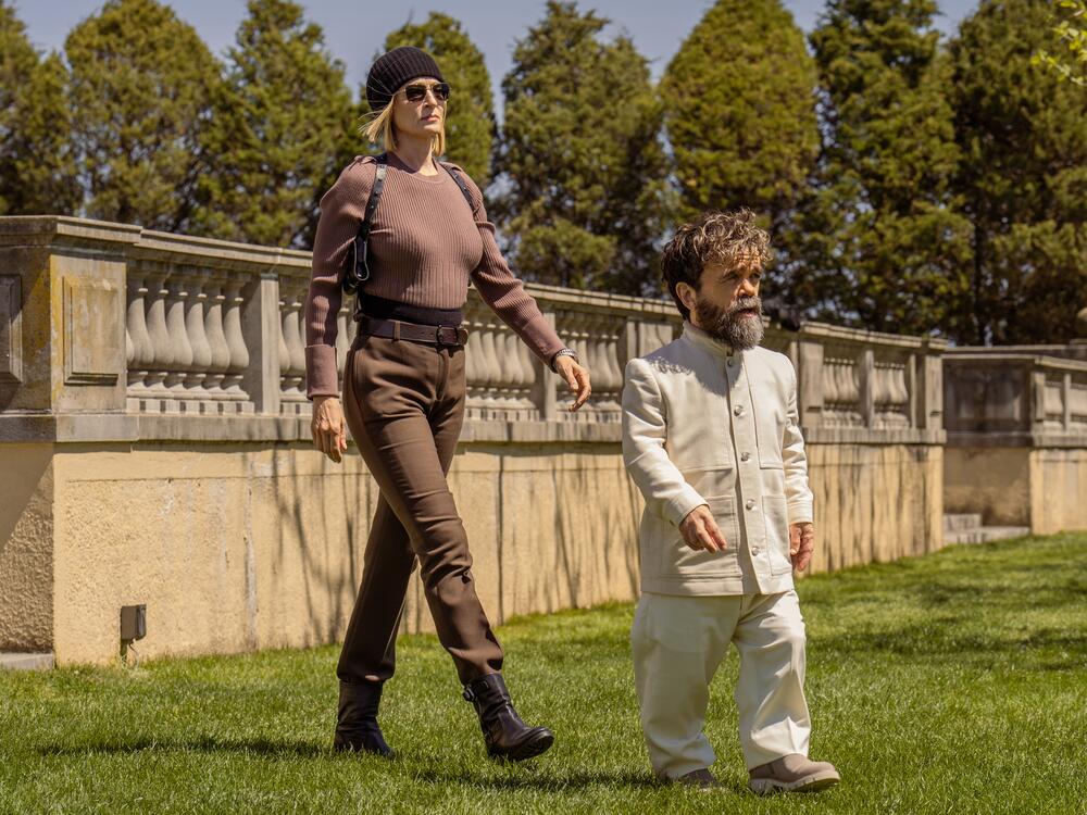 Uma Thurman as Charley and Peter Dinklage as Leon in <em>Dexter: Resurrection.</em>