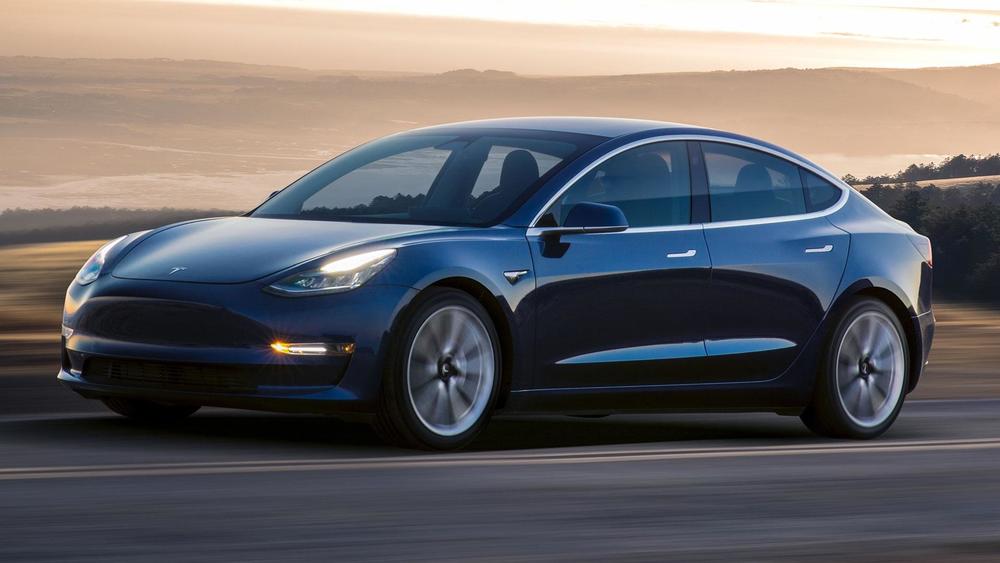 2018 Tesla Model 3 & 2018 Volvo XC60: asset-mezzanine-16x9