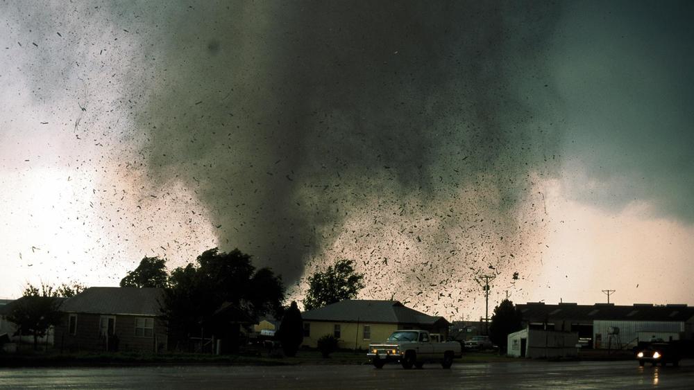 Deadliest Tornadoes: asset-mezzanine-16x9