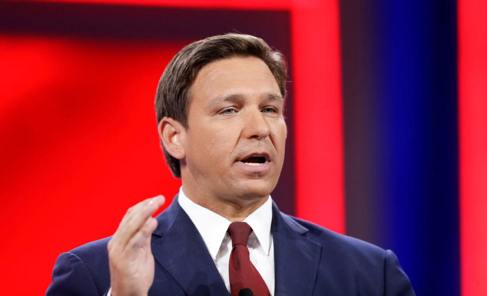 Florida Gov. Ron DeSantis speaks during the welcome segment of the Conservative Political Action Conference (CPAC) in Orlando, Florida, U.S. February 26, 2021. Photo by Joe Skipper/Reuters