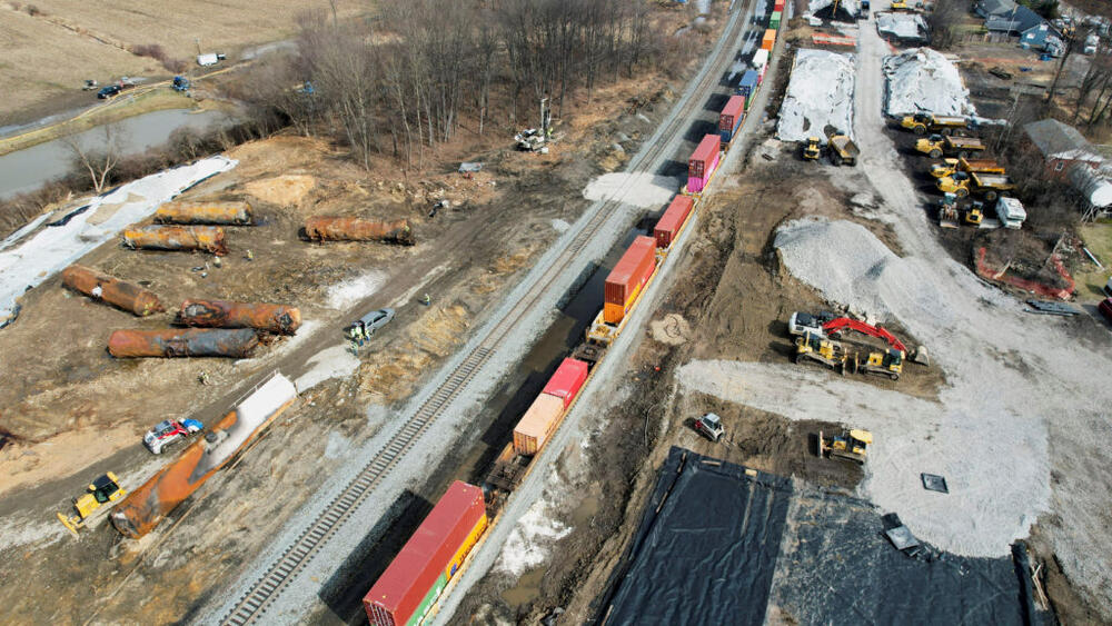 The site of the derailment of a train carrying hazardous waste, in East Palestine, Ohio, on March 2, 2023. File photo by REUTERS/ Alan Freed