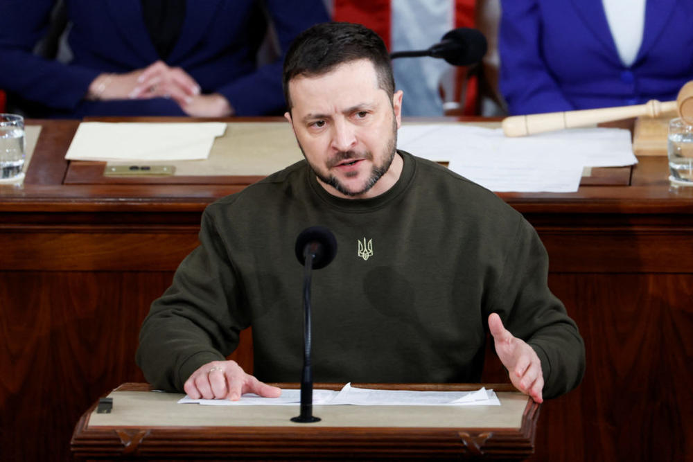 Ukraine's President Volodymyr Zelenskyy addresses a joint meeting of Congress on Dec. 21, 2022. Photo by Evelyn Hockstein/ Reuters