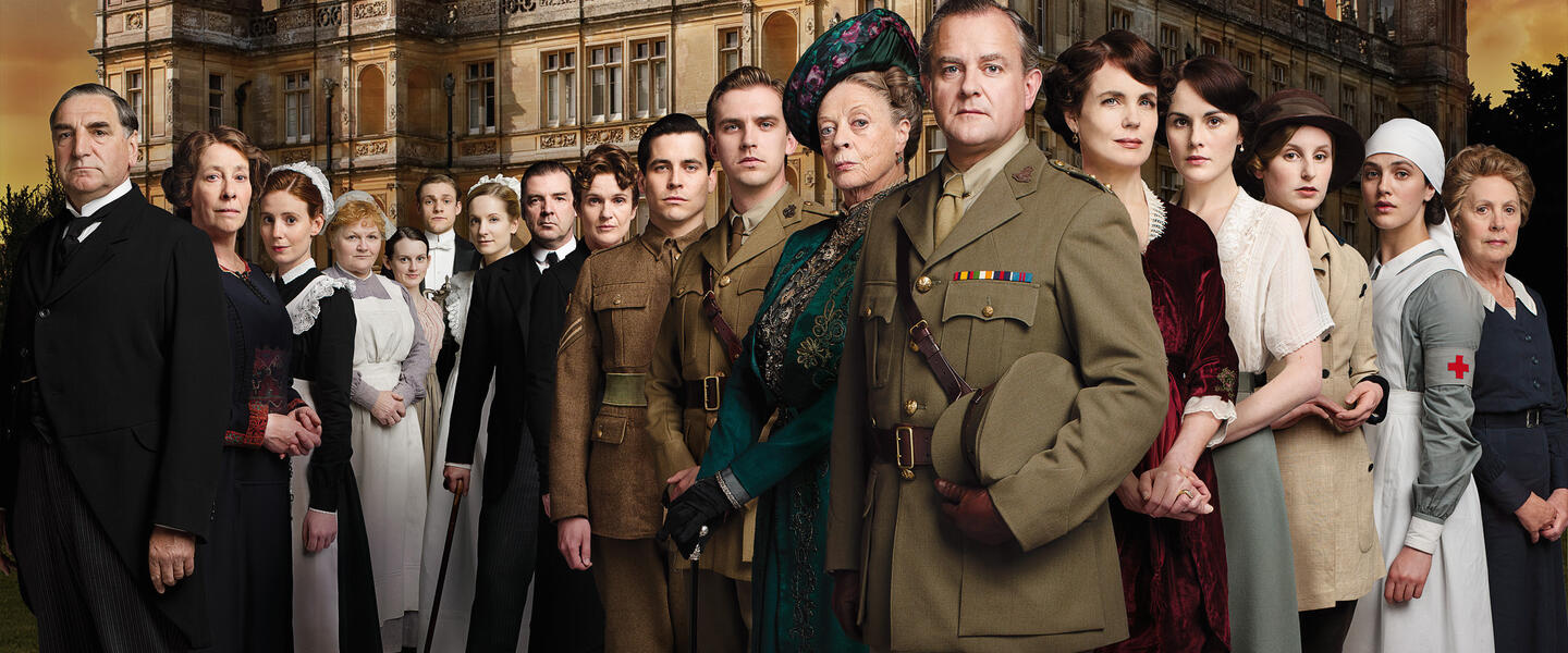 Cast of Downton Abbey season two.