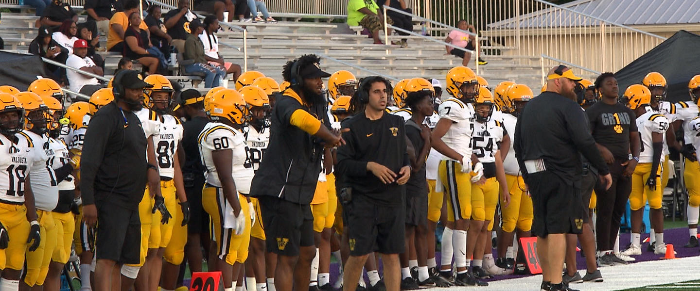 Acting Valdosta Head Coach Felton Shelton on the sidelines
