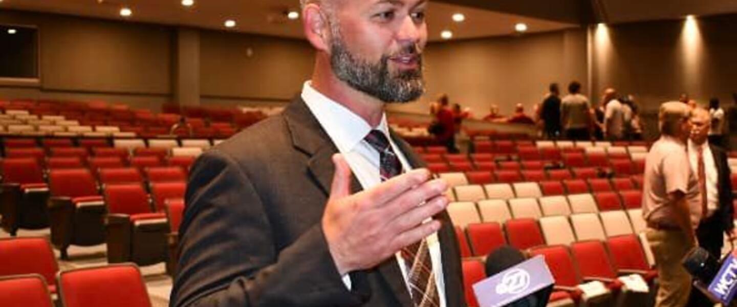 Lowndes Head Coach Zach Grage