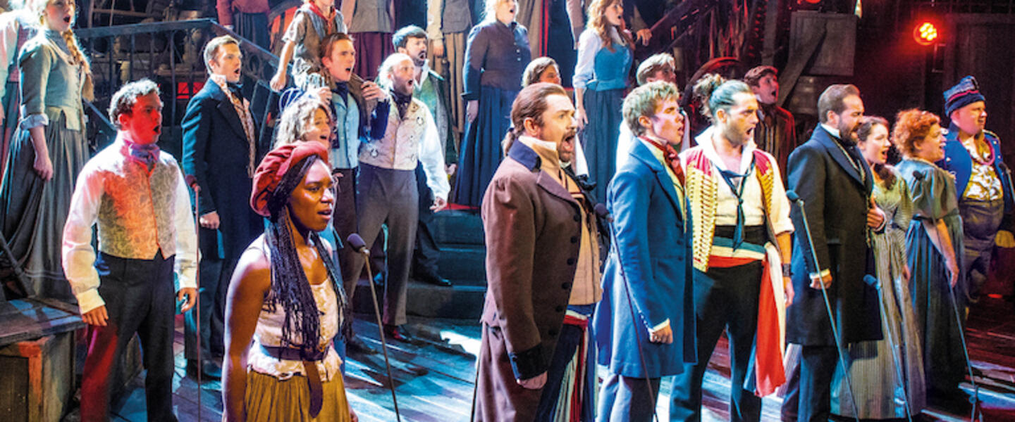 Cast of Le Mis staged concert.
