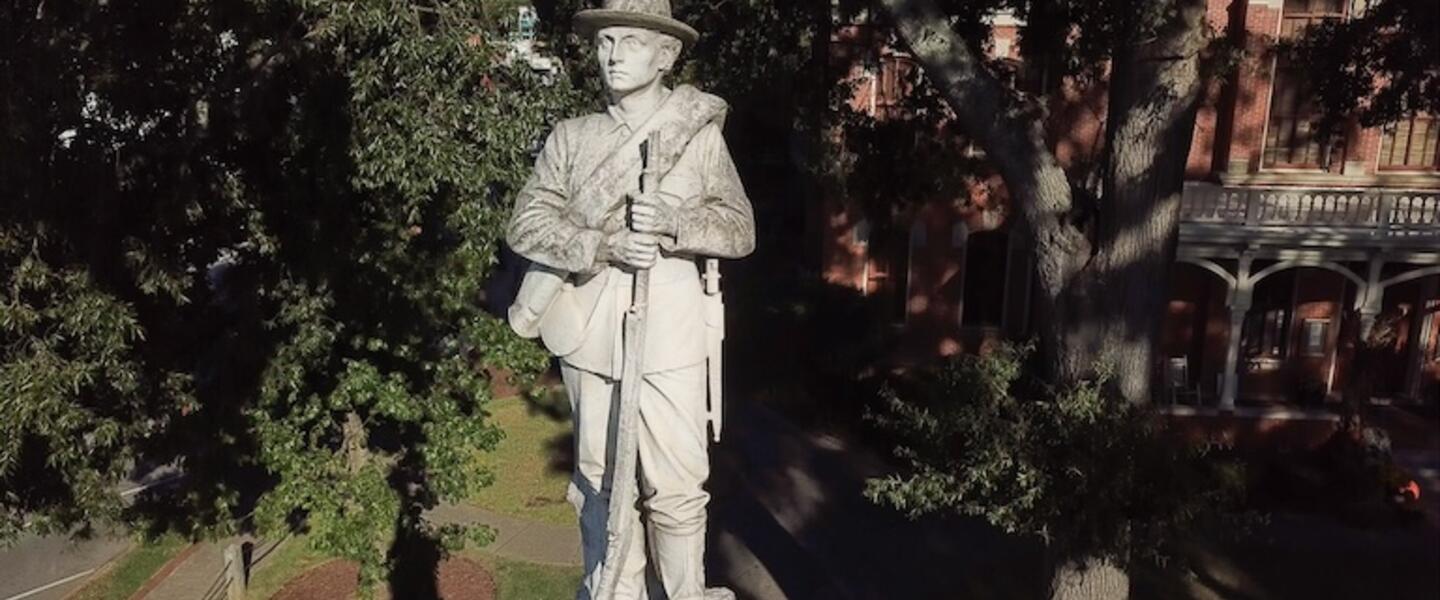 A confederate soldier statue