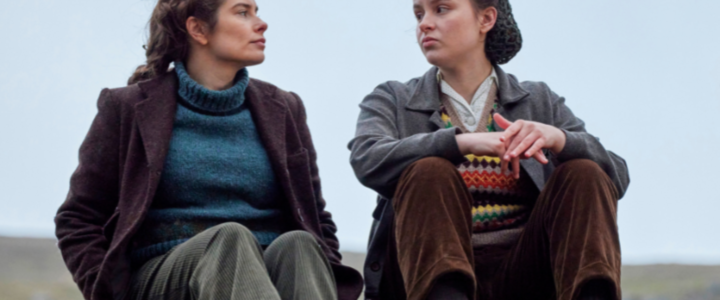 Helen Herriot (Rachel Shenton) and Jenny Alderson (Imogen Clawson)