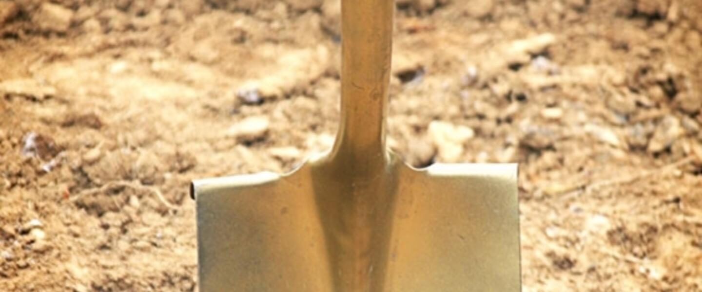 The Golden Shovel Award Goes to Those States Excelling in Economic Development