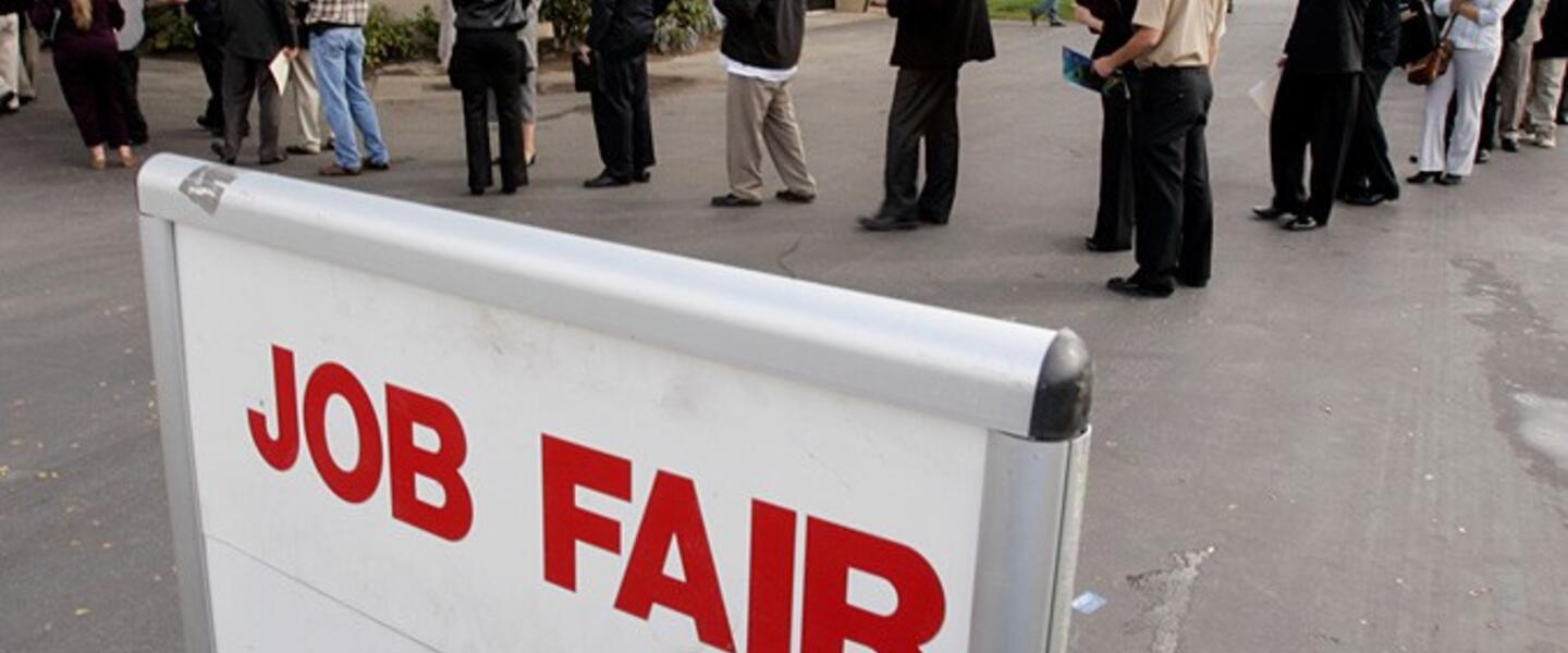 There are thirteen career fairs and events for the week of December 16th. There are thirteen career fairs and events for the week of December 16th.