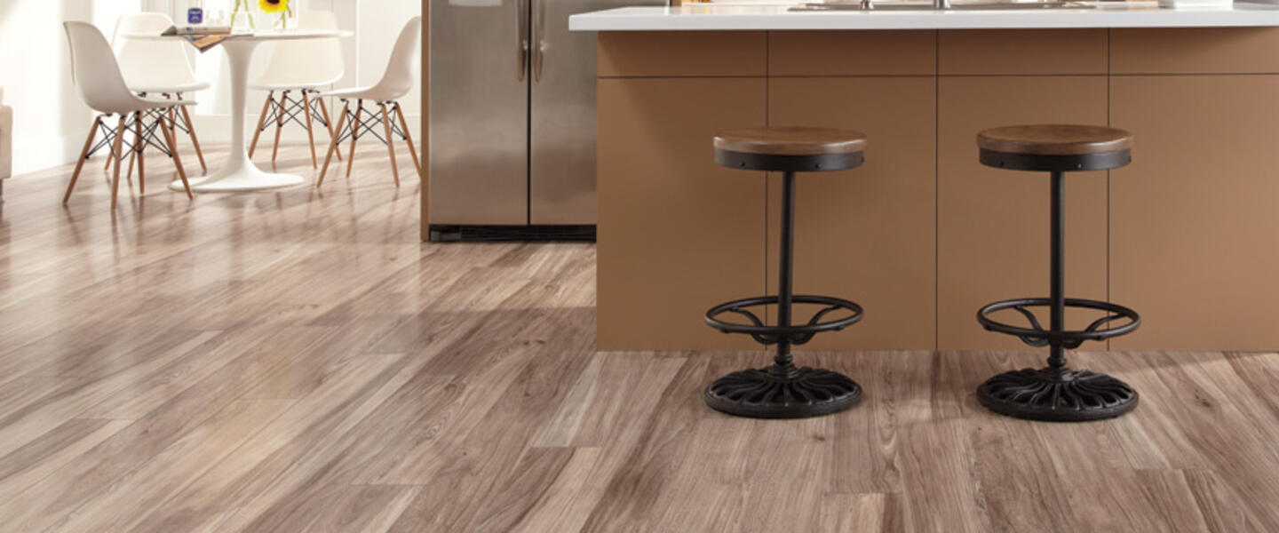 Mannington Mills manufactures vinyl and rubber flooring. Mannington Mills manufactures vinyl and rubber flooring.