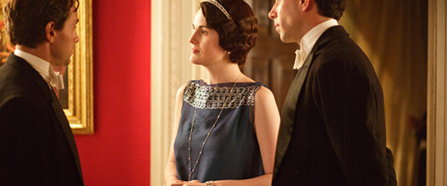 Awkward! Lady Mary entertains Blake and Gillingham together. Image courtesy Nick Briggs/Carnival Film & Television Limited 2013 Awkward! Lady Mary entertains Blake and Gillingham together. Image courtesy Nick Briggs/Carnival Film & Television Limited 2013