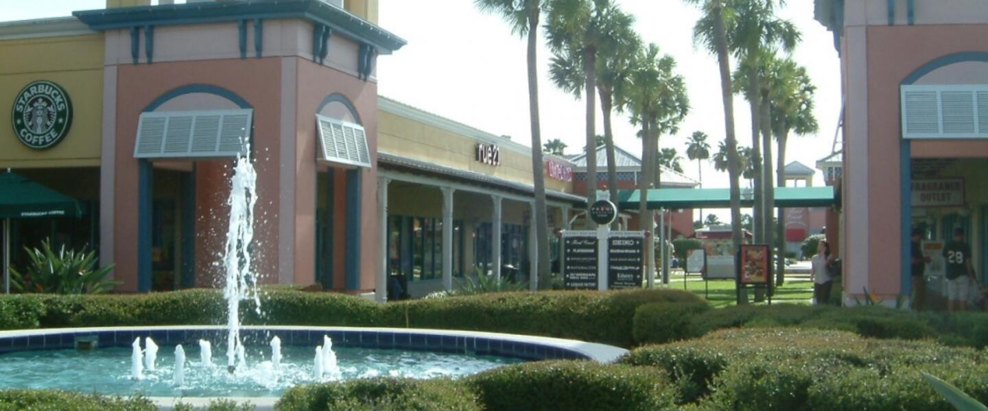 Outlet Mall Outlet Mall