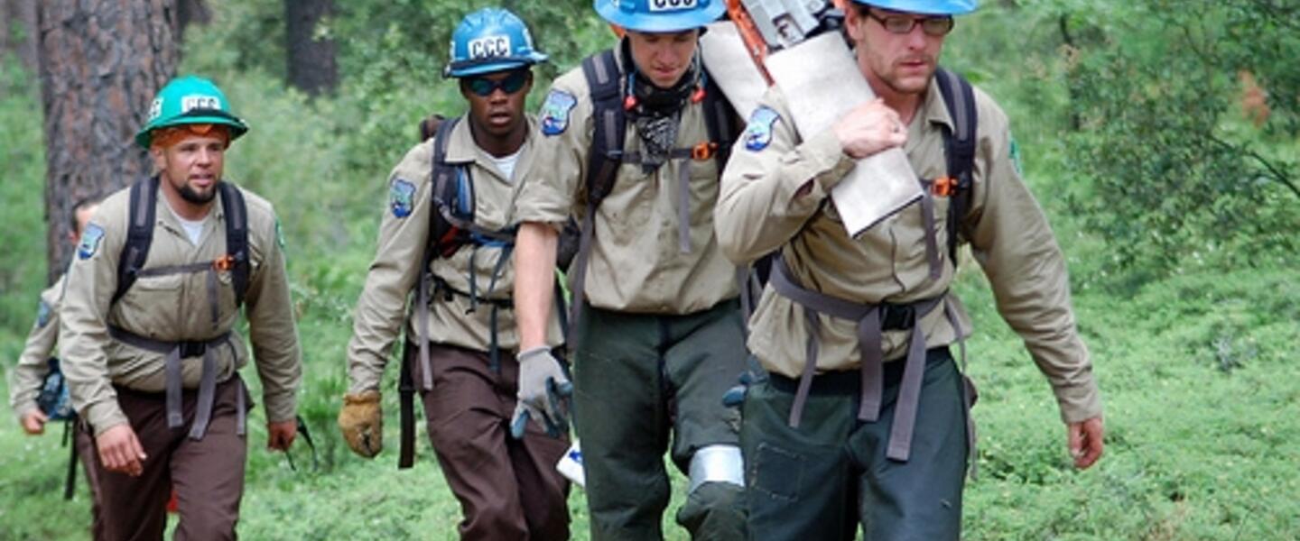 Summer Jobs Now Available with the U.S. Forestry Service Summer Jobs Now Available with the U.S. Forestry Service