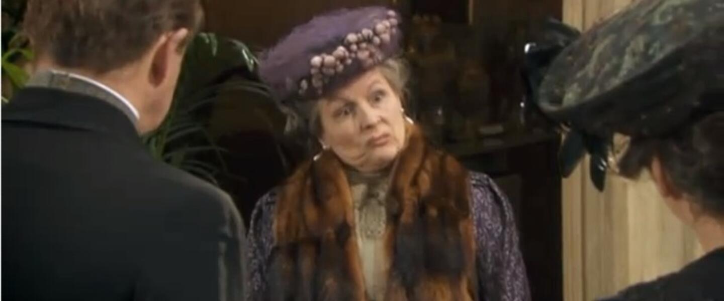 Jennifer Saunders as the Dowager Countess Jennifer Saunders as the Dowager Countess