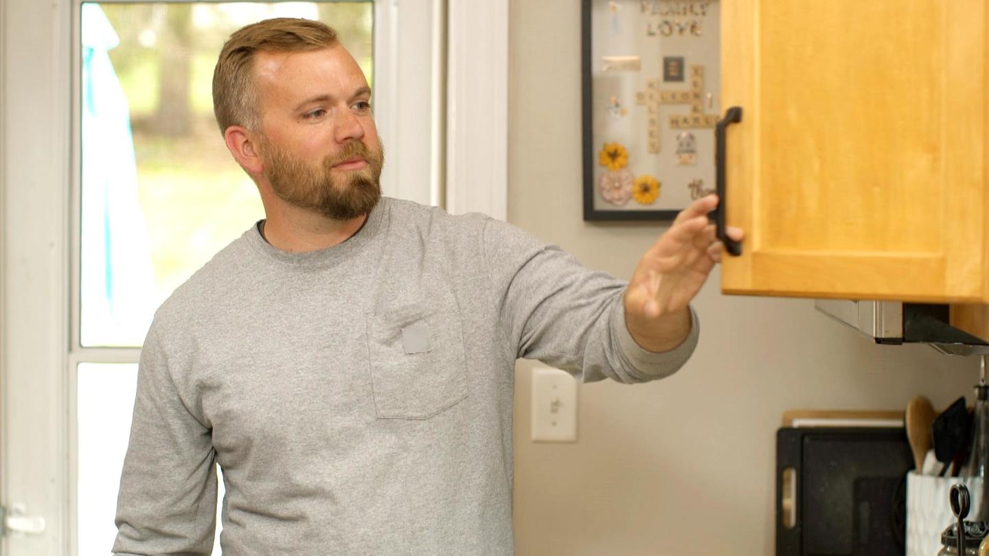 E9 | Cabinet Hardware, Breaker Trips | Ask This Old House: asset-mezzanine-16x9