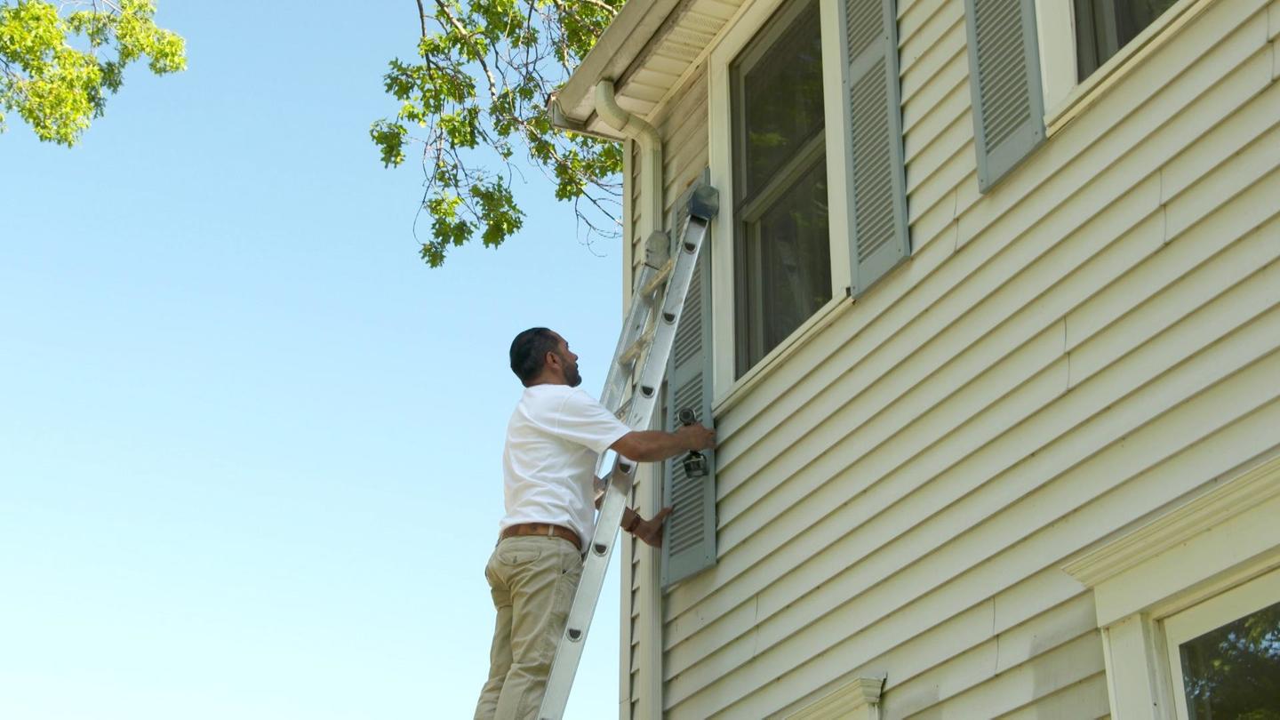 Cable Railing, Painting Shutters | Ask TOH: asset-mezzanine-16x9
