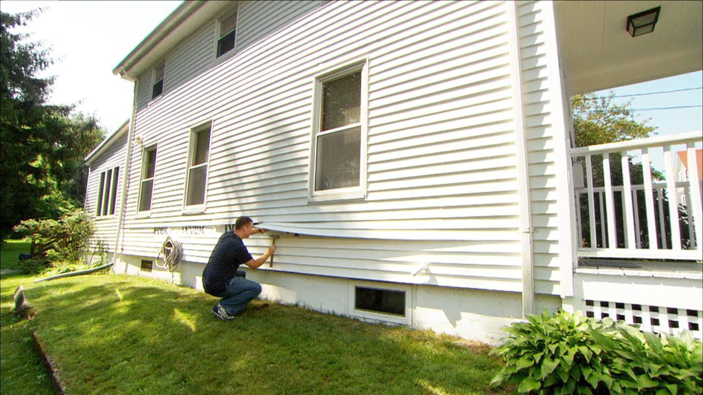 Ask This Old House | Remove Shrubs, Siding: asset-mezzanine-16x9