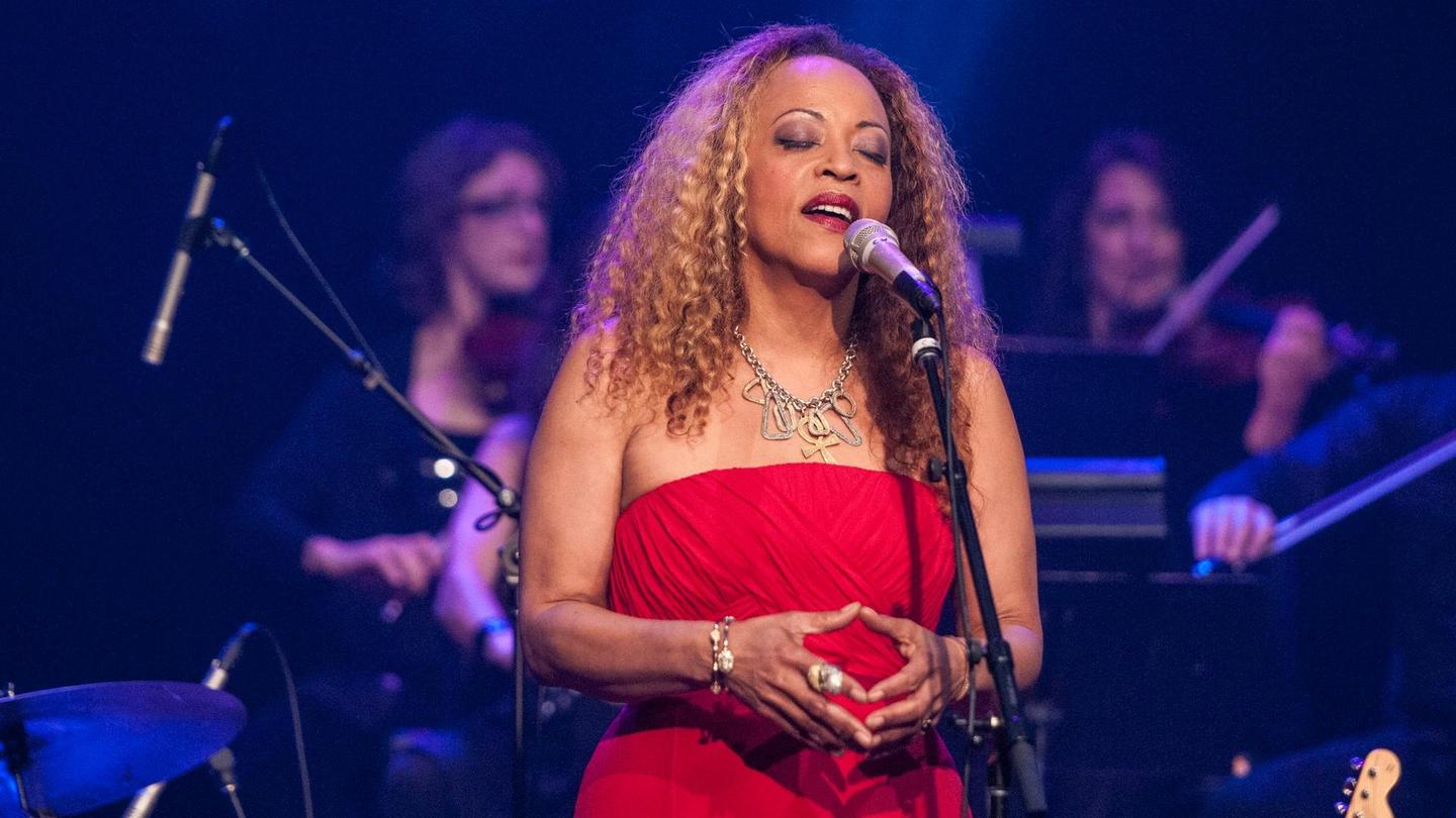 Cassandra Wilson: asset-mezzanine-16x9