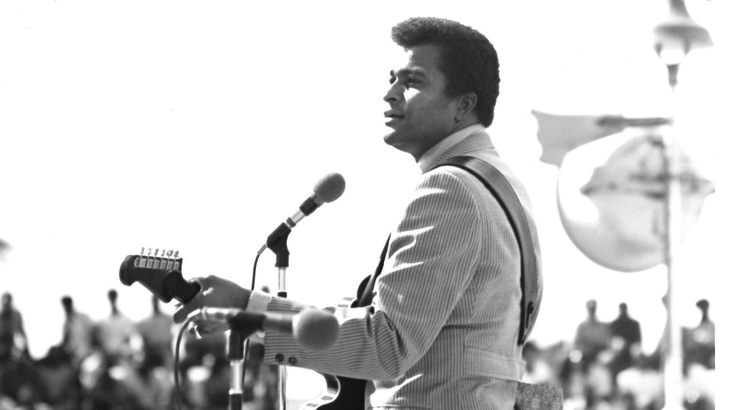 Charley Pride: I’m Just Me: asset-mezzanine-16x9