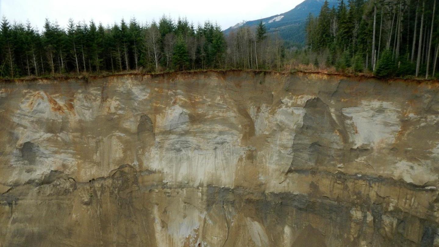 Killer Landslides: asset-mezzanine-16x9