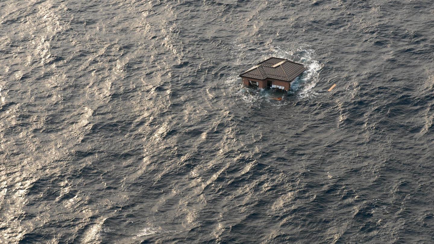 Surviving the Tsunami: asset-mezzanine-16x9