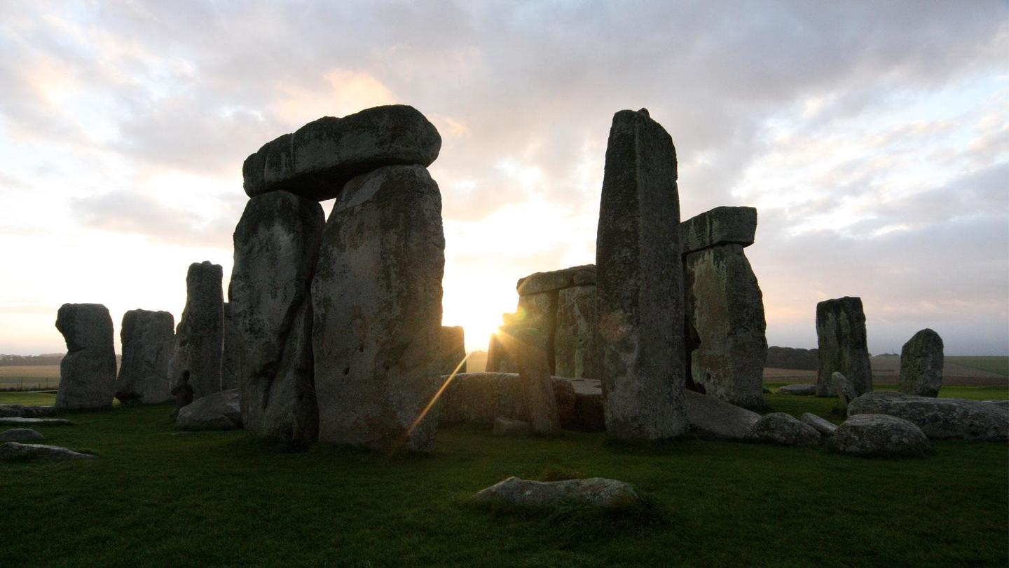 Secrets of Stonehenge: asset-mezzanine-16x9